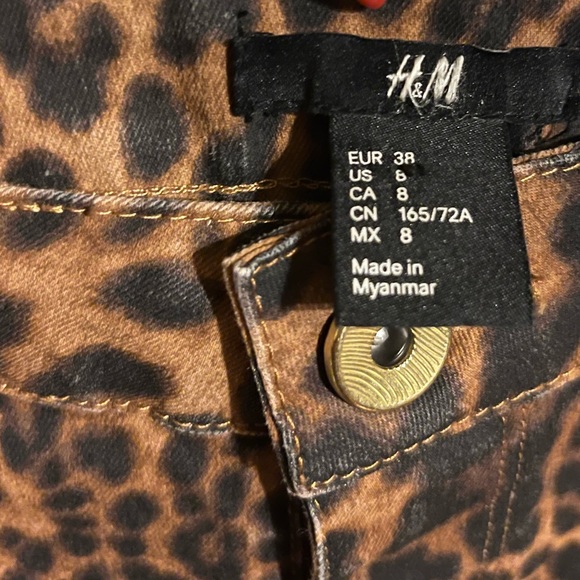 Skinny Leopard Pants - Picture 5 of 6